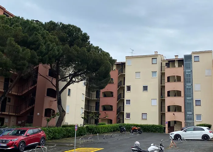 équipé Place De Parking Centre Port Appartamento